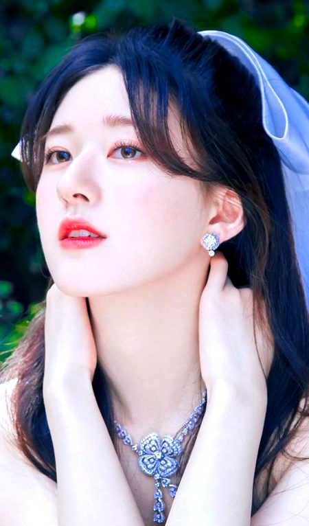 Beautiful People image