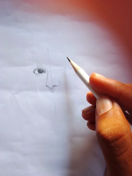 Sub se pehla pics ko ke Yahan se bana ta hon draw shoro karta hon me. 😊😊