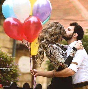 ہو نہ جاۓ حسن کی شان میں گستاخی کوئی
تم چلے جاؤ کہ تمہیں دیکھ کے پیار آتا ہے...!!!💏❣