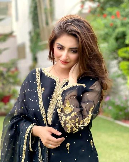 Pakistani Celebs image