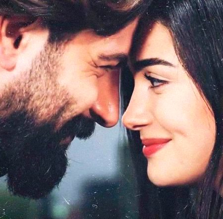 دل میں رہنا سیکھیے جناب غرور میں تو سبھی رہتے ہیں۔