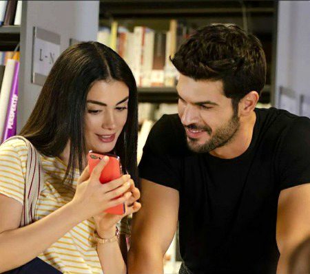 مختصر سی ہو گئیں اب دوستوں کی دوستیاں
صبح ہوئ تو صبح بخیر ، شام ہوئ تو شب بخیر