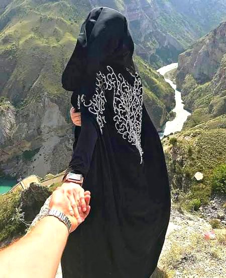 میں ایسے شہر میں بنیاد وفا کیا رکھوں جہاں لوگ عشق بھی کرتے ہیں مشورہ کر کے 📋⚔️