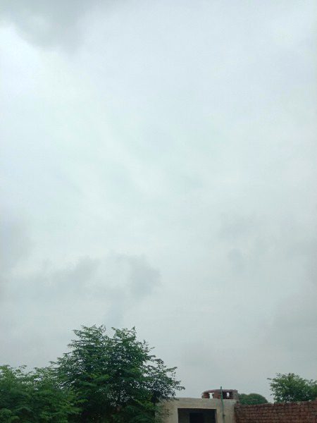Aaj Musam bhut acha hai maze ka hyee mere Nike Nike khawab 💕❤️