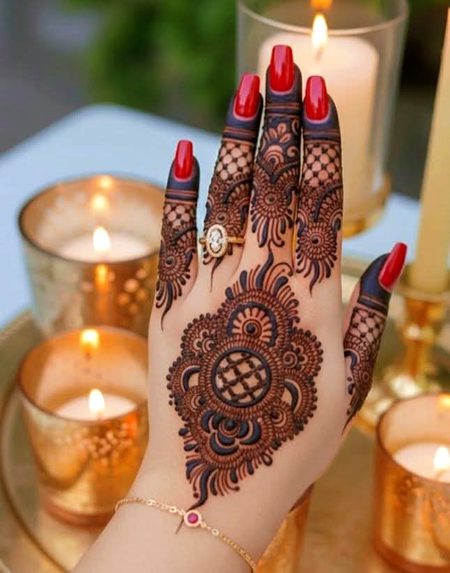 میں چاہتی ہوں کہ دو عورتیں 
مجھے بہو بنانے کے لیے 
آپس میں لڑیں🤝🥲