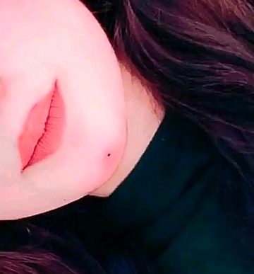 میں بھی بہت عجیب ہوں اتنی عجیب ہوں کہ بس
خود کو تباہ کر لیا اور ملال بھی نہیں🔥
