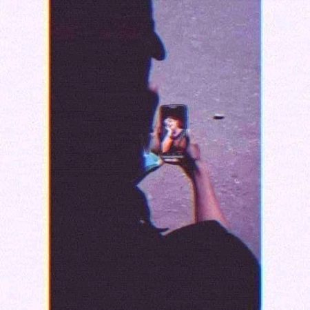 کسی کے پاس ہے وہ سارے کا سارا "
میرے پاس بس ایک تصویر ہے اس کی"
__🖤🥀
