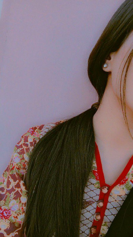 @iqu🦋:زندگی گزر تو جائے گی تیرے بعد بھی مگر
میں عمر کے اخری حصے میں بھی تمہیں یاد 🦋🫀رکھوں گی