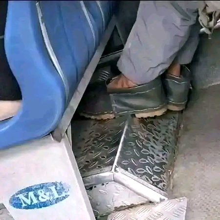 اگر آپ کو لگتا ہے کہ آپ کی زندگی بہت مشکل ہے تو باہر جا کر دنیا کا مشاہدہ کریں💔🩷🙂