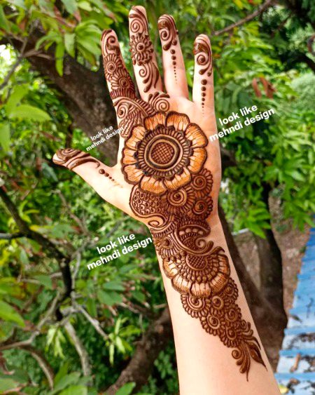 Mehndi Design image