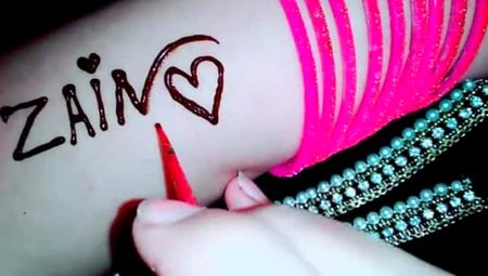 طلب ھوتی ھے جب تیرے دیدار کی
ہم اپنی آنکھیں بند کر لیتے ھیں،❤️