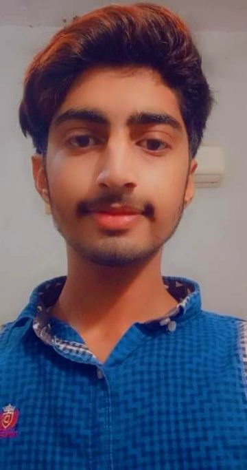 Just posing 😉✌️...
Follow me...