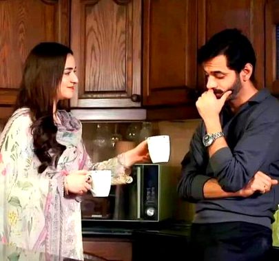 پوچھا گیا محبت یا چائے🥰 
میں نے کہا محبت کے ہاتھ کی چائے
 - 😍🙆🙈