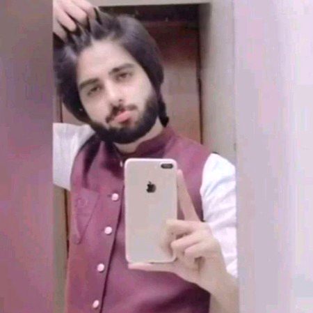 ہم جیسے انا زاد اُداسیوں کی زد میں آکر....
کسی کو پکارنا بھی چاہیں تو کہاں پُکاریں گے🖤🥀
شاہ