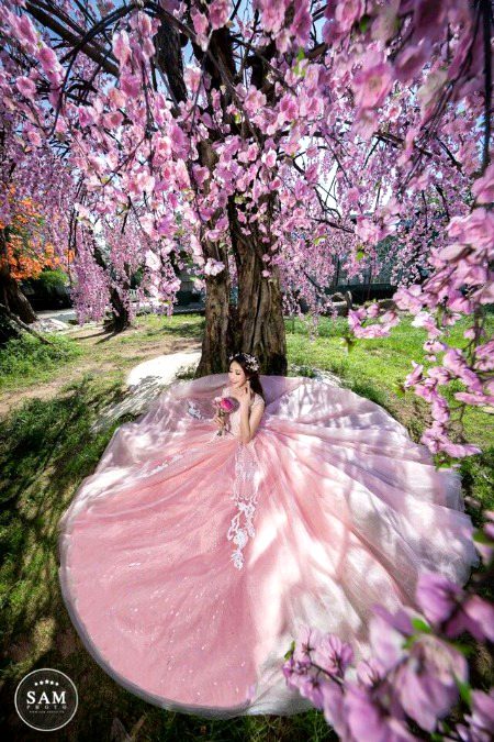 Beautiful People image