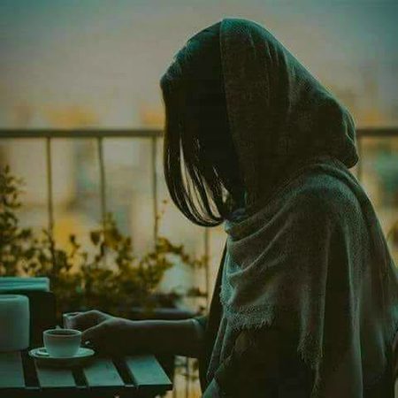 ﻭﻗﺖ ﻭﮨﯿﮟ ﭨﮭﮩﺮﺍ ﮨﻮﺍ ﮨﮯ، ﻣﻨﻈﺮ ﺑﮭﯽ ﺟﺎﻣﺪ ﮨﮯ
ﮨﻢ ﻧﮯ ﭘﯽ ﺗﮭﯽ،،، ﺟﮩﺎﮞ ﺍﮐﭩﮭﮯ ﺍﯾﮏ ﺑﺎﺭ ﭼﺎﺋﮯ