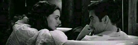 تکتے رہنا بھی ہے افراطِ محبت کی دلیل
پیار کے سینکڑوں_ اظہار ہوا کرتے ہیں
  ❣️❣️ For You Jaana ❣️❣️