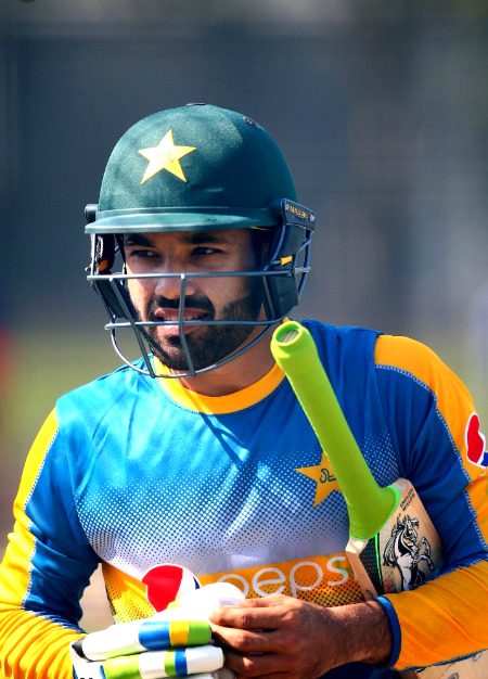 Kmal kr deya RESWAN na aj 100runs his first 100 in T20🏏👏👏👏👏