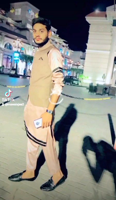 Beautiful People image