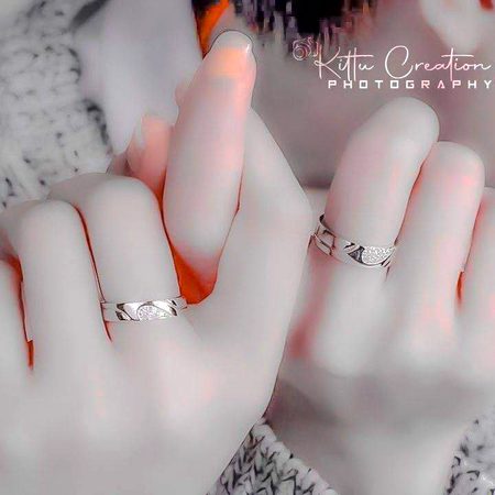 سخت ہاتھوں سے بھی چھوٹ جاتی ہیں انگلیاں
 مرشد - - - - - - - - - - - - - - - - - - - - - - - 💞
رشتے طاقت سے نہیں محبت سے تھامے جاتے ہیں💯🦋