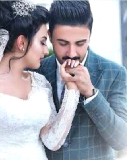 یہ الگ بات ھے کہ وہ مجھے حاصل نہیں. ❤️❤️ ❤️مگر اس کے سوا کوئی میرے عشق کے قابل نہیں ❤️