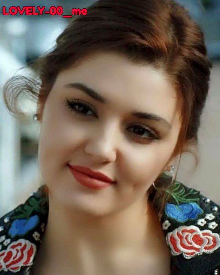 عادتیں ڈال کے اپنی توجہ کی
یکدم جو بدلتے ہیں ستم کرتے ہیں🙄😏.h3