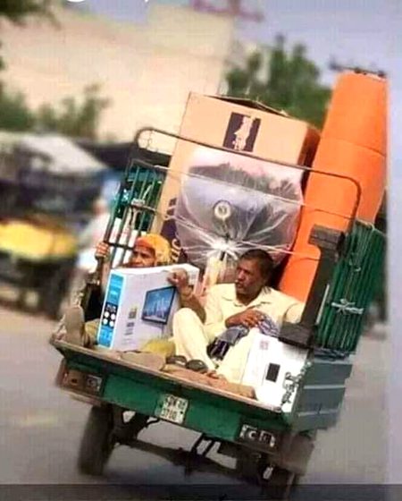 طلاق دیتی زبانوں کو کیا پتا
جہیز کس طرح سے بنتے ہیں😢 . . . . . . .  تلخ حقیقت  🙏🏻؟