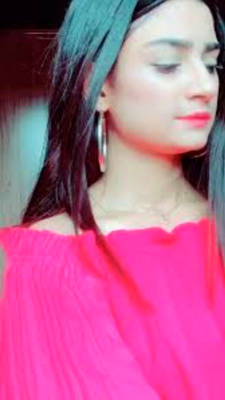 مُنافق چہروں سے واقف ہوں میں🎭🔥 وہ الگ بات ہے احترام کرنا فطرت میں شامل..
ہے😇🤨😕🔥
 -