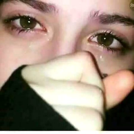 🥺:اکیلا ہوں اکیلی زندگی کی شام کر دونگا
میں اپنی ہر خوشی تنہائیوں کے نام کر دونگا🌷🌷😭💔😪