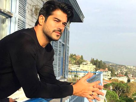 Turkish Celebs image