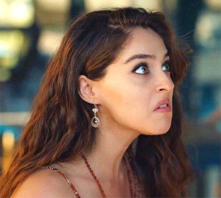 میرے علاوہ تم کے ہوسٹل جیسے دل میں
اوڑڑڑ کون ہے