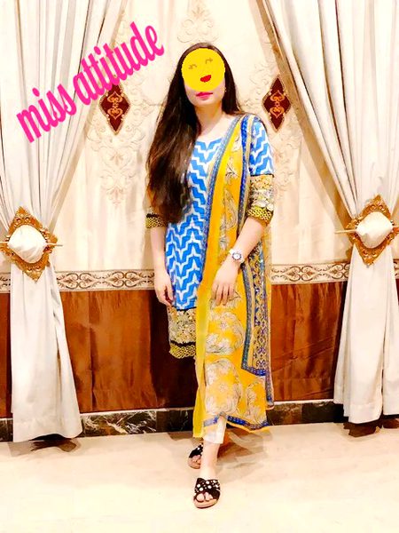 یہ خوش لباسی لبادہ ہے غم چھپانے کا
اگرچہ اجڑے ہوۓ ہیں مگر سجے ہوۓ ہیں
Khushi💔💘😢