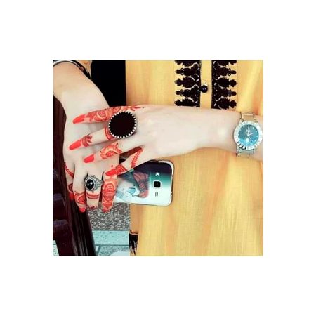 - میں نے تب تب تمہارے رابطے کا انتظار کیا
مجھے جب جب دلاسے کی ضرورت تھی.