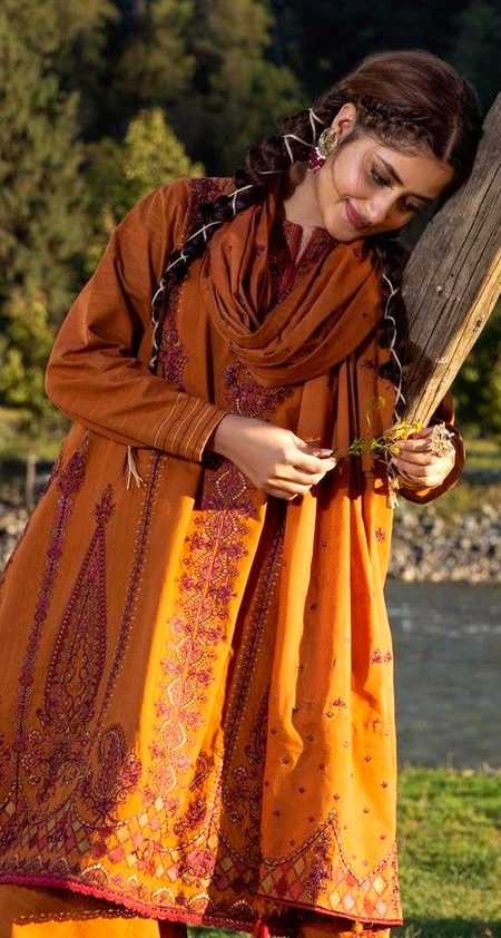 Pakistani Celebs image