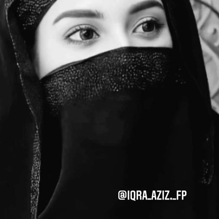 میرے  ہمسفر  کا  یہ  حکم  تھا کے  میں  کلام  اس کم  کروں 
🍂🍂🍂🍂🍂
میرے ہونٹھ  ایسے سیلے کے پھر  میری  چپ نے اس کو  رلا دیا ۔۔۔🤐