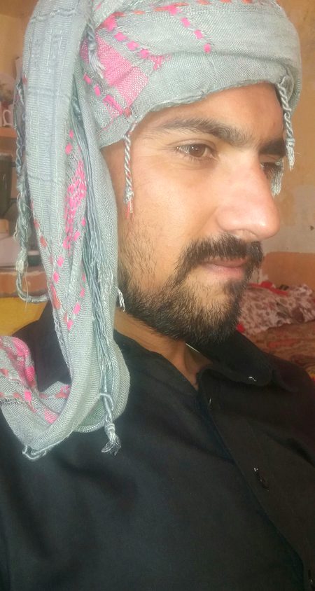 Tu wein dil da badshah
Teenu khbran kehriyan sady
Ty guzardiyan ney saari raat jehriyaan π