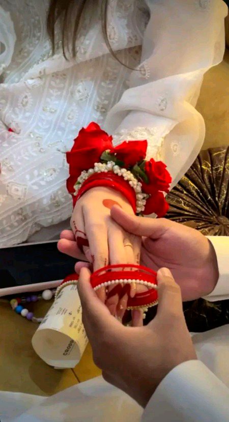 Happy 🌹 💖 🌹 Happy