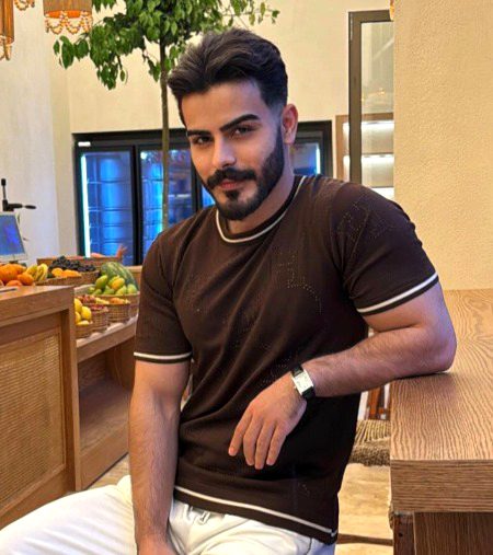 *زندگی ہمیں ہمیشہ ایک نیا موقع دیتی ہے*❤🩹
 *آسان لفظوں میں اسے* `"آج"`  *کہتے ہیں*💔