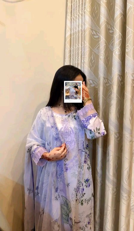 تیری یاد جب آتی ہے تو اسے روکتے نہیں ہم
کیونکہ جو بغیر دستک کے آتے ہیں اپنے ہی ہوتے ہیں