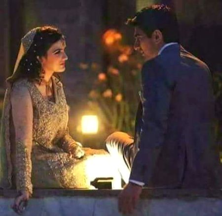 پاؤں لٹکا کے دنیا کی طرف __ آؤ بیٹھیں کسی ستارے پر
🖤RAJA _ RANI🖤