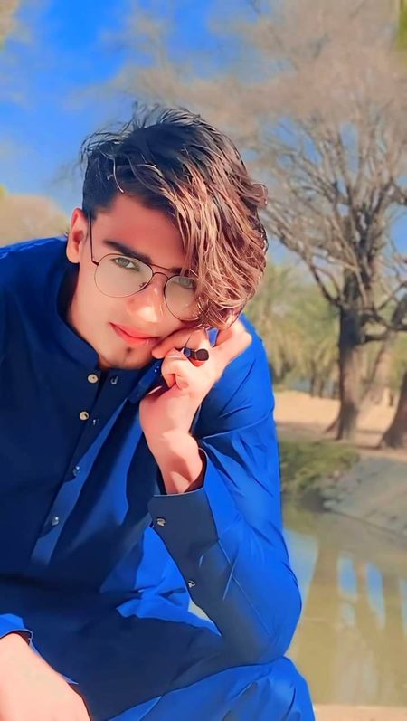 Beautiful People image