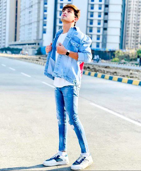 PEOPLE MAY HEAR YOUR WORDS, BUT THEY FEEL YOUR ATTITUDE. 😎