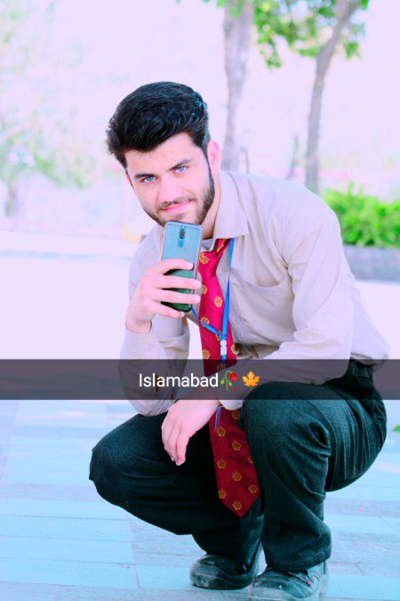 کچھ لفظوں کی ترتیب سے----- بنتی ہے شاعری💗
کچھ چہرے بھی پوری------ غزل ہوا کرتے ہیں.💞