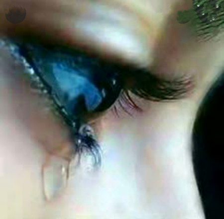 میں اک درد ہوں صاحب 💔
اور درد بھلا کون سہتا ہے 💔