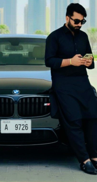 اِک منافق  بخیل  ہرجائی !
اپنی بنتی نہیں ہے تینوں سے ✨✌🏻