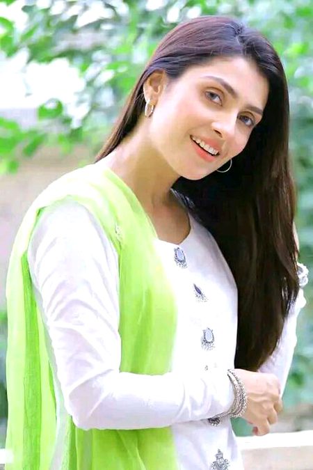 Pakistani Celebs image