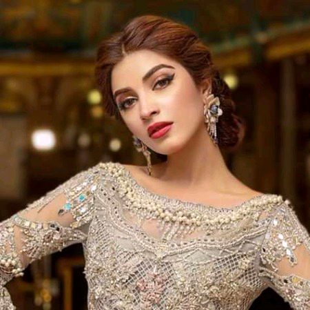 Kinza hashmi