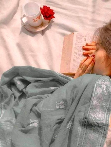 
دکھ پرانا میں نئے لوگوں سے کیسے بانٹوں؟🥀
کاش مل جائیں کہیں لوگ پرانے والے🔥 Mahii 💔