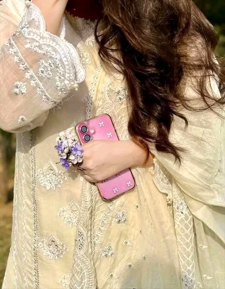 Beautiful People image