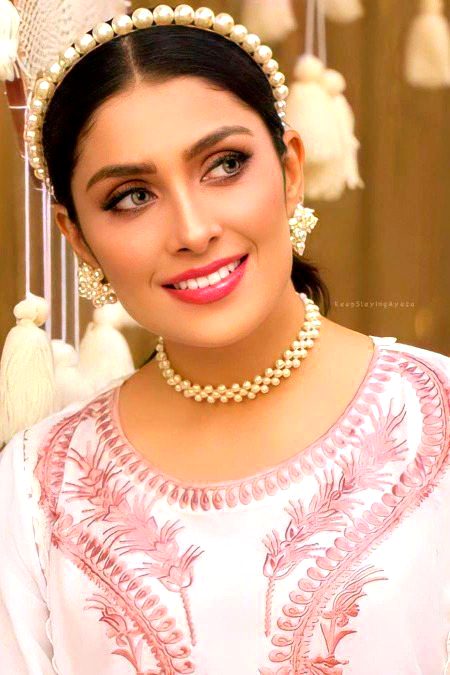 Pakistani Celebs image